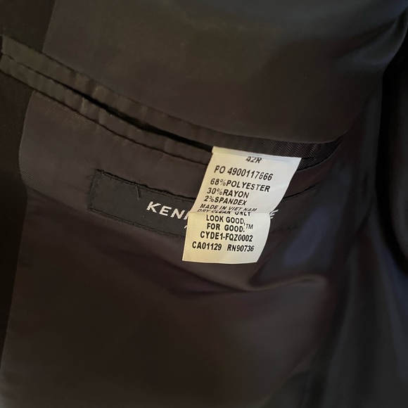 NWT Black 42R Kenneth Cole Blazer - Picture 3 of 3
